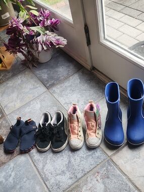 Crocs Blue Rain Boots & black pumas & twinkle toes   boots